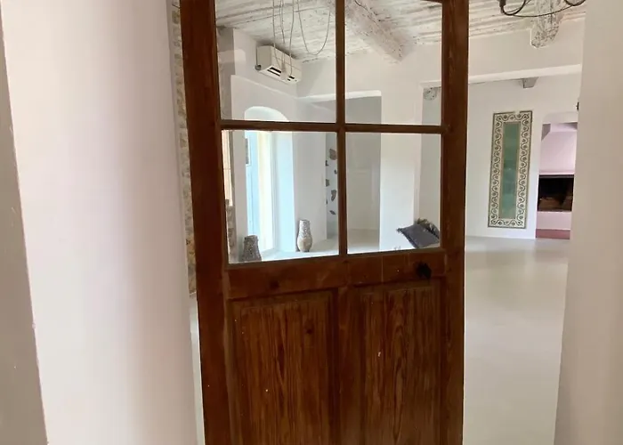 Click! Omg Pool The Secret Madine Cocoon In Provence فيلة