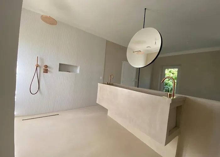 Click! Omg Pool The Secret Madine Cocoon In Provence *