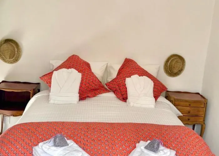 Click! Omg Pool The Secret Madine Cocoon In Provence فيلة *