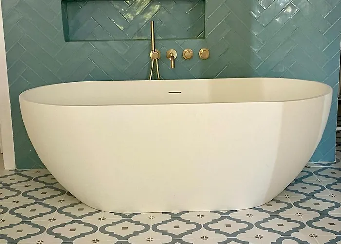 Click! Omg Pool The Secret Madine Cocoon In Provence *